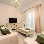 شقة فندقية Nostalgia Corfu Town 4*